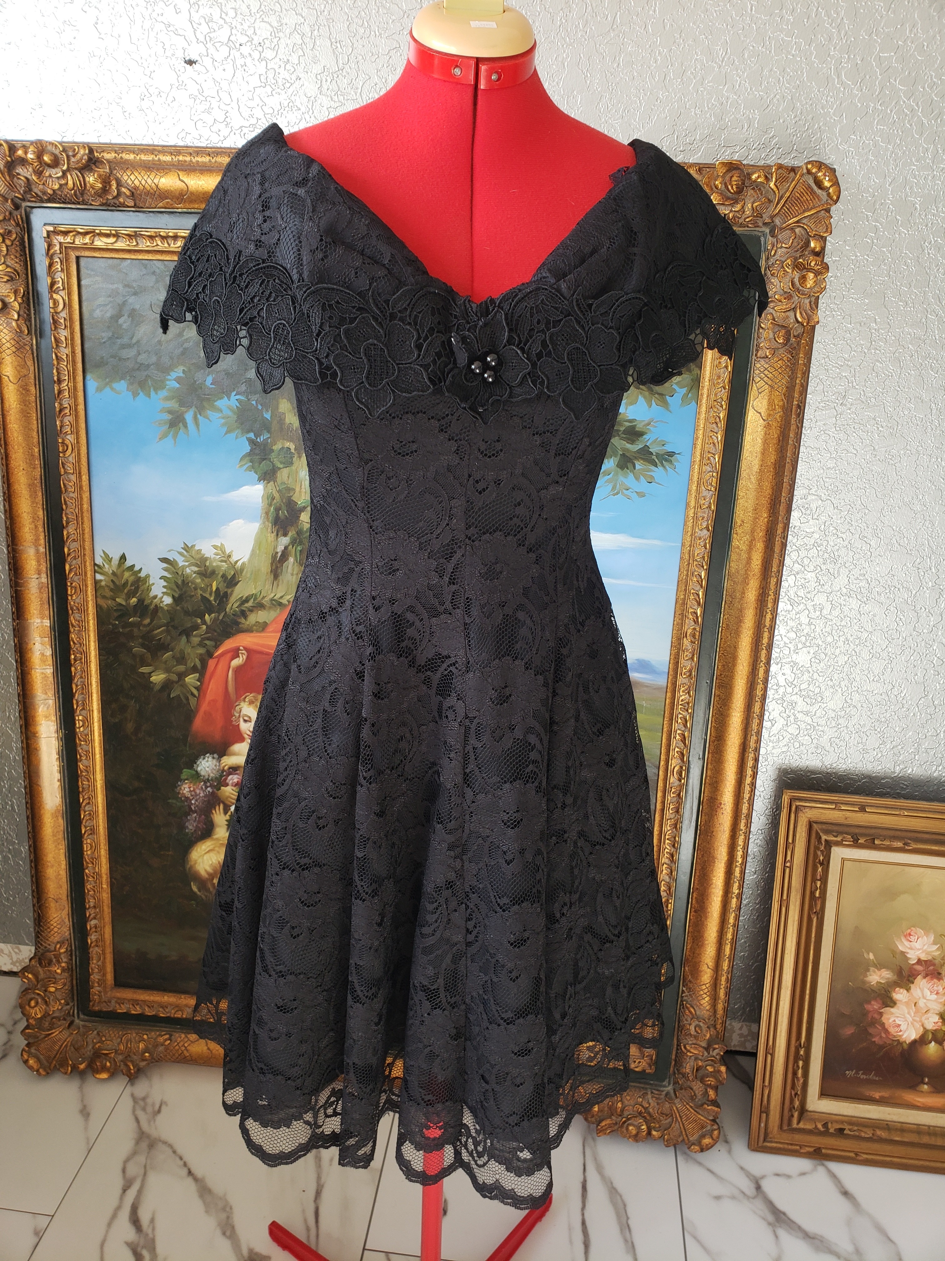 Cachet Black Lace Off-Shoulder Fit-And-Flare Midi Dress